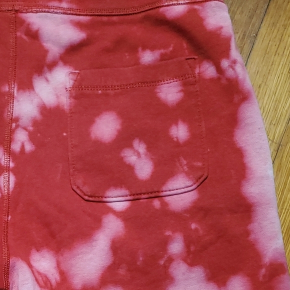American Eagle Red Tie-Dye Shorts - Picture 8 of 12